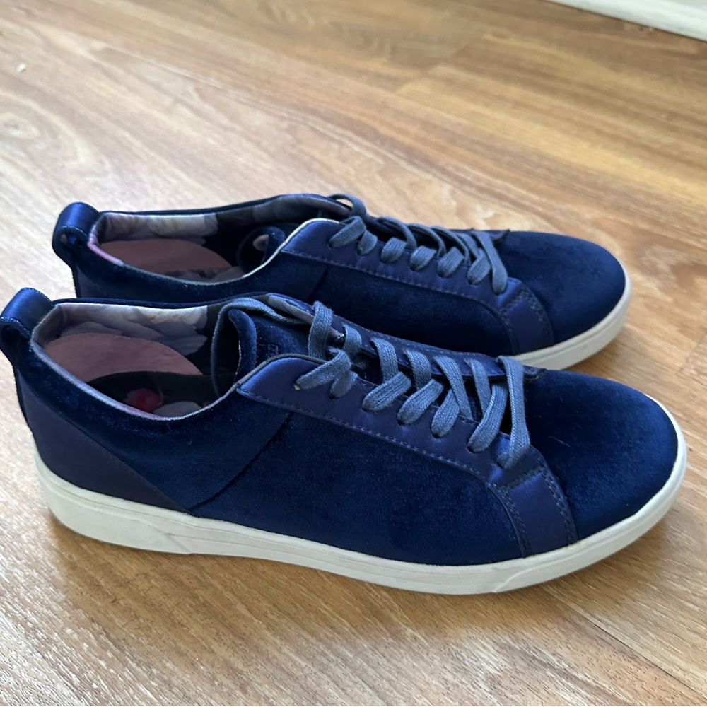 Ted Baker London Navy Velvet Low Top Sneakers